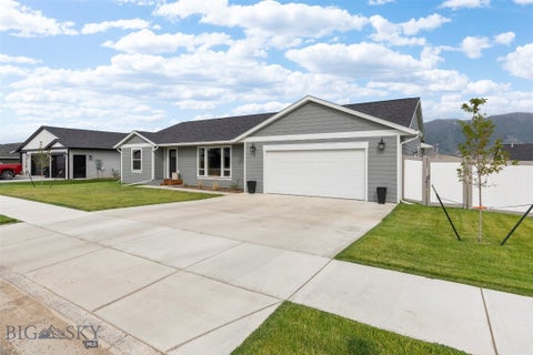 Photo of 98 Avon, Butte, MT 59701 (MLS # 414440)