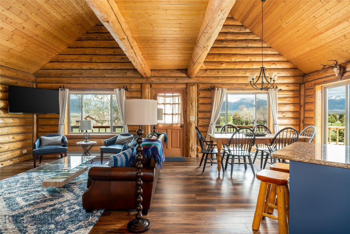 8 Ramshorn Mountain Court