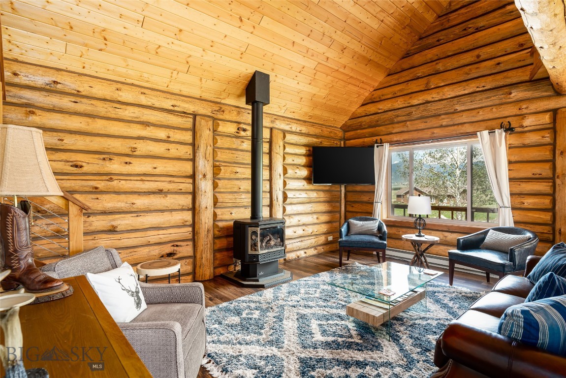 8 Ramshorn Mountain Court