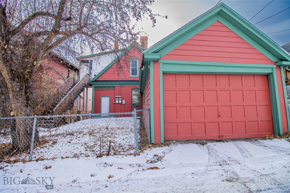 Butte, Montana 59701, United States, 4 Bedrooms Bedrooms, ,2 BathroomsBathrooms,Residential,Pending,23126