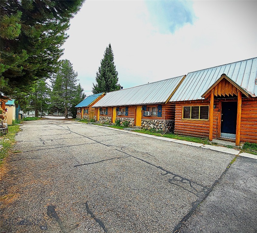 601 Highway Avenue