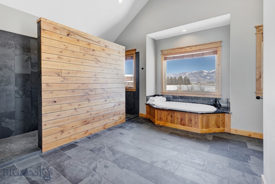 Belgrade, Montana 59714, United States, 4 Bedrooms Bedrooms, ,5 BathroomsBathrooms,Residential,Active,125296