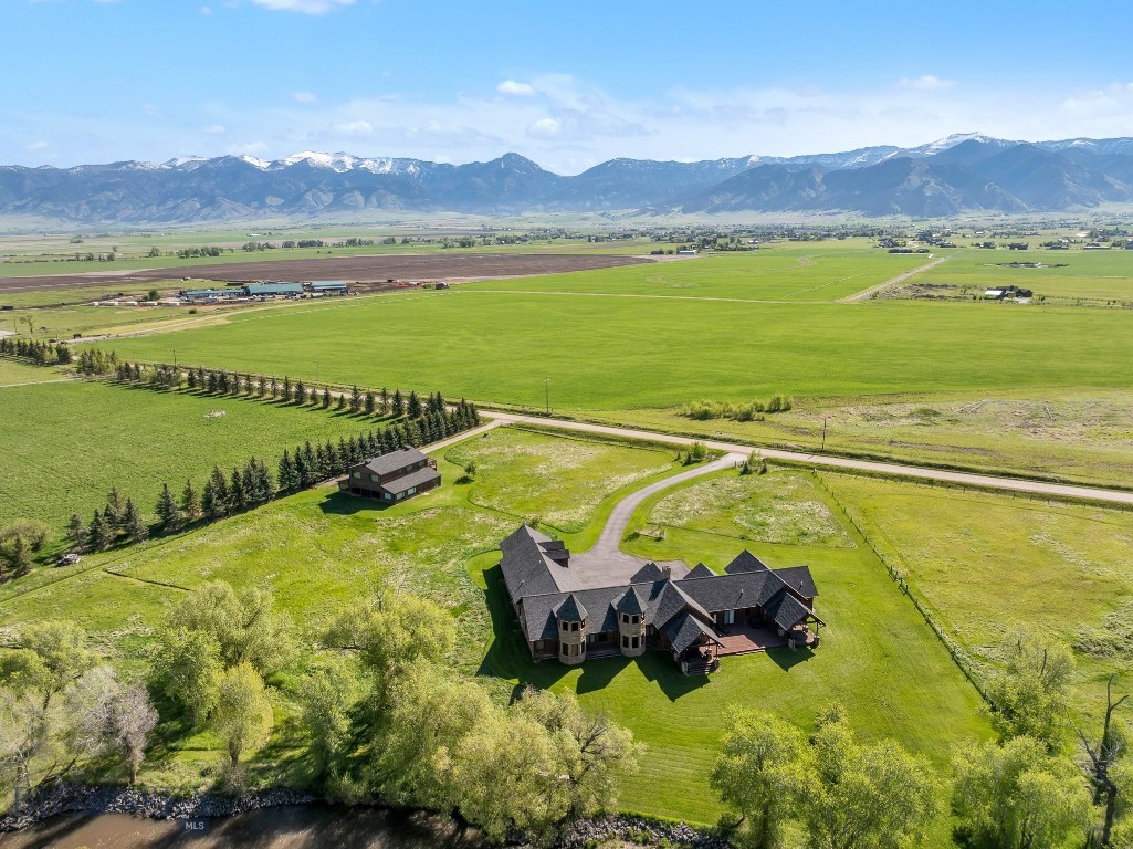 Belgrade, Montana 59714, United States, 4 Bedrooms Bedrooms, ,5 BathroomsBathrooms,Residential,Active,125296