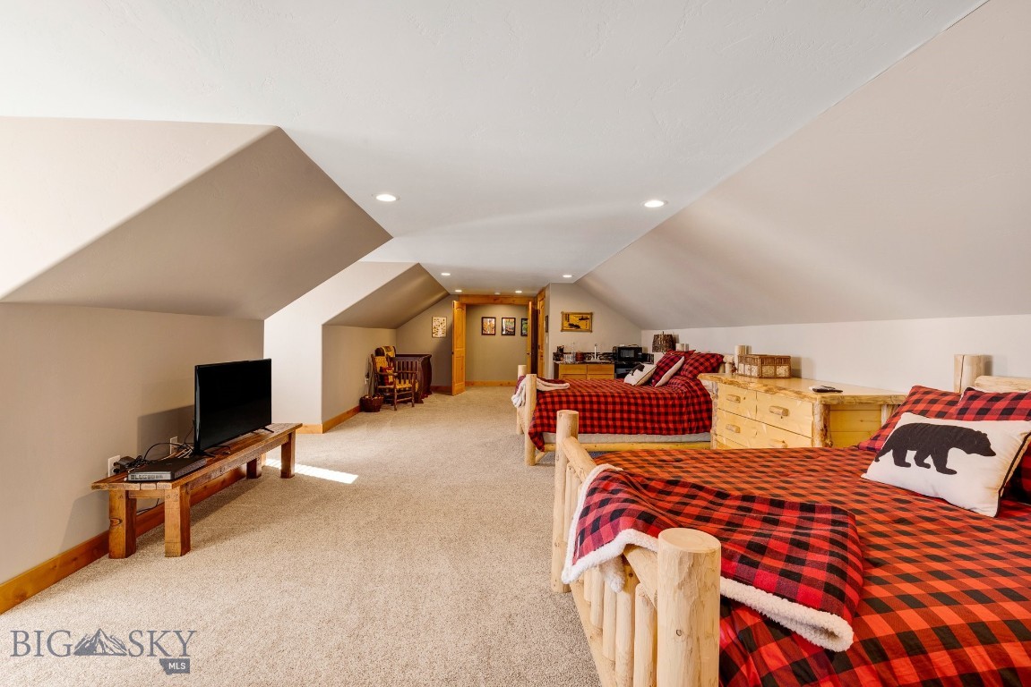 Belgrade, Montana 59714, United States, 4 Bedrooms Bedrooms, ,5 BathroomsBathrooms,Residential,Active,125296