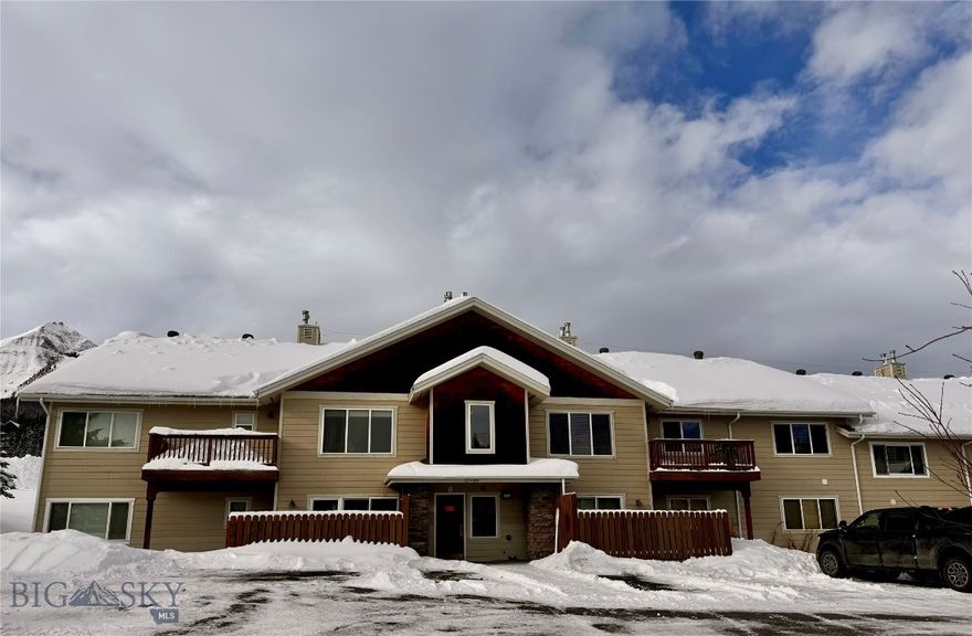Ideally located this 2 bedroom, 2 bath Cedar Creek Condo provides easy access to Big Sky Resort's world class skiing, hiking, biking and stunning mountain views. Whether you are seeking a seasonal escape or a year-round residence, this condo is in one of Montana's desirable locations.
Easy access to the Mountain Village of Big Sky where there is shopping, restaurants, and entertainment available for your enjoyment. An extra bonus is that it is on the shuttle bus route.