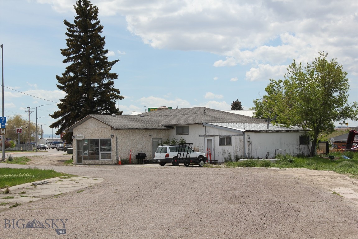775 N Montana