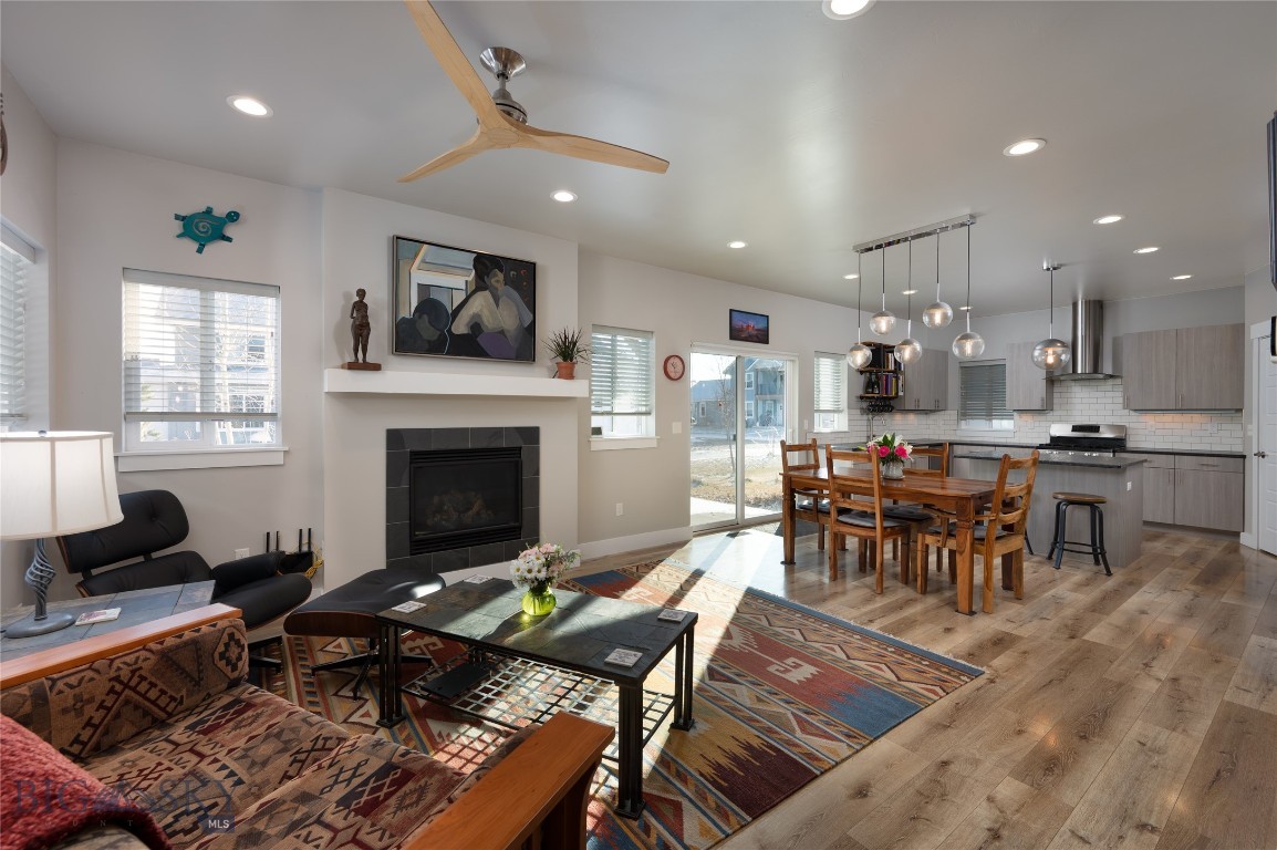 The Lakes at Valley West - Residential