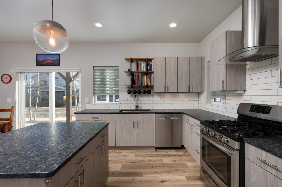 The Lakes at Valley West - Residential