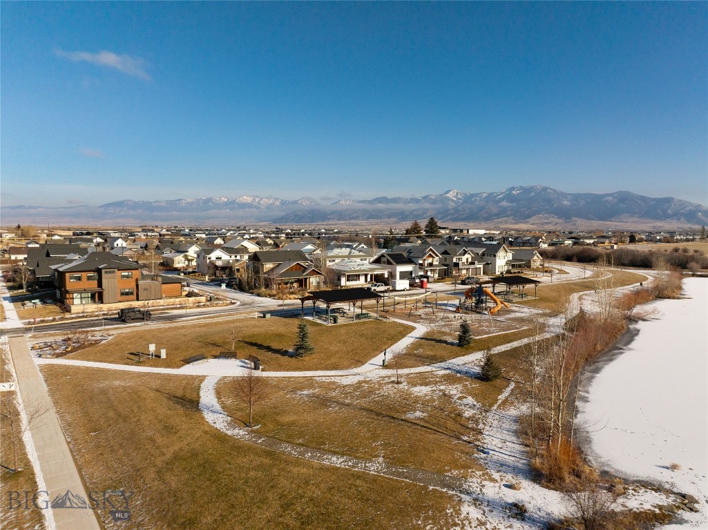 The Lakes at Valley West - Residential