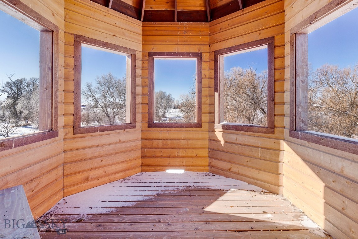 Belgrade, Montana 59714, United States, 4 Bedrooms Bedrooms, ,5 BathroomsBathrooms,Residential,Active,99576