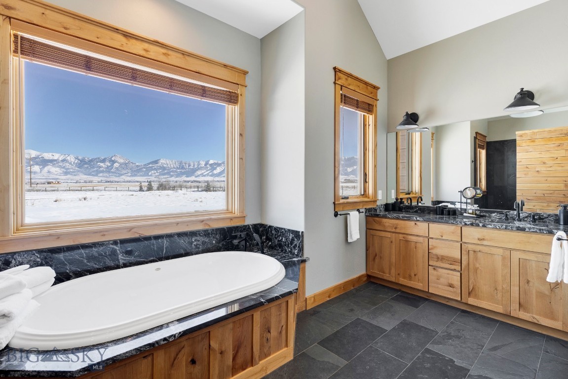 Belgrade, Montana 59714, United States, 4 Bedrooms Bedrooms, ,5 BathroomsBathrooms,Residential,Active,99576