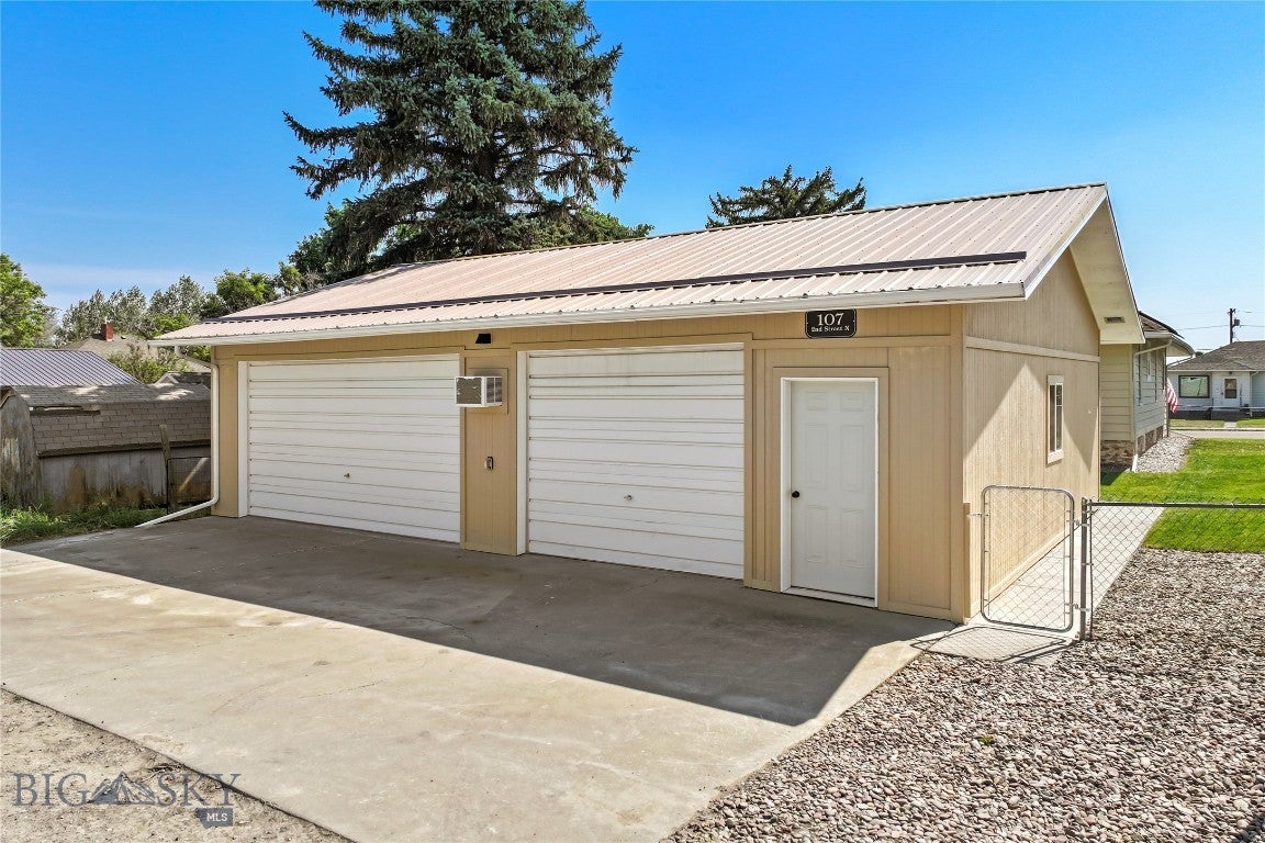 107 2nd Street N