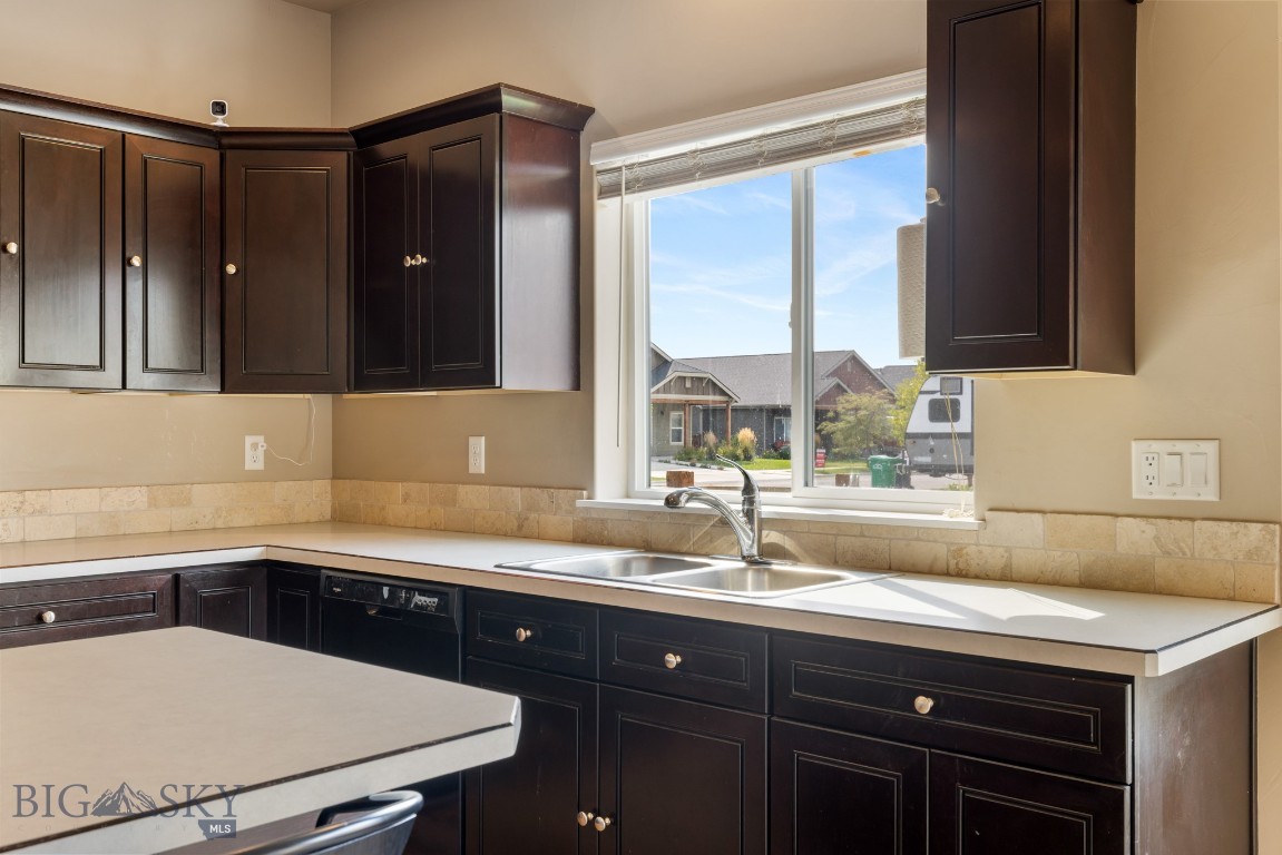 Bozeman, Montana 59718, United States, 3 Bedrooms Bedrooms, ,2 BathroomsBathrooms,Residential,Contingent,113999