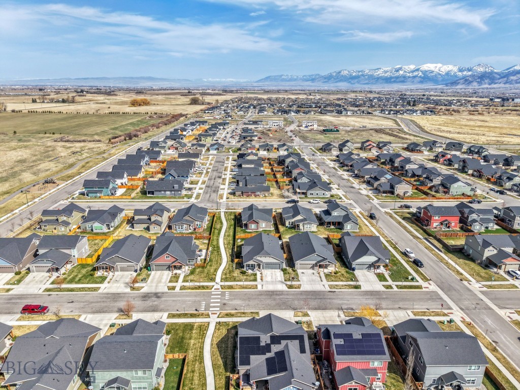 Bozeman, Montana 59718, United States, 3 Bedrooms Bedrooms, ,2 BathroomsBathrooms,Residential,Contingent,113999