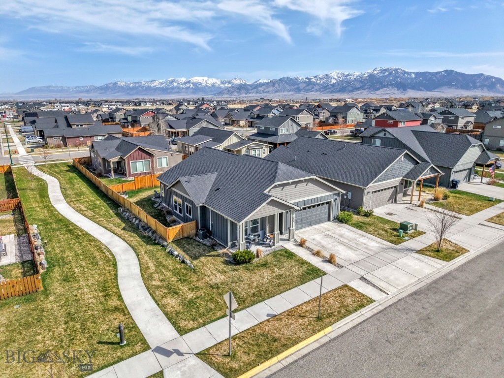 5525 May Fly Street