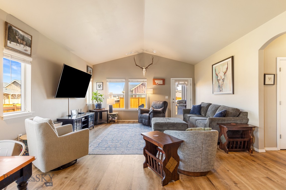 5525 May Fly Street