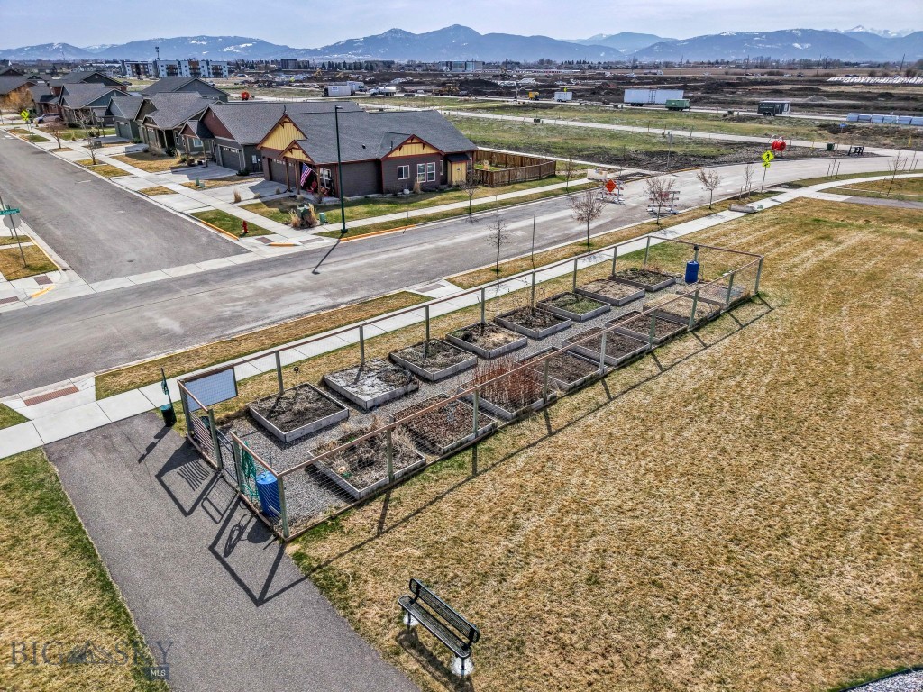 Bozeman, Montana 59718, United States, 3 Bedrooms Bedrooms, ,2 BathroomsBathrooms,Residential,Contingent,113999