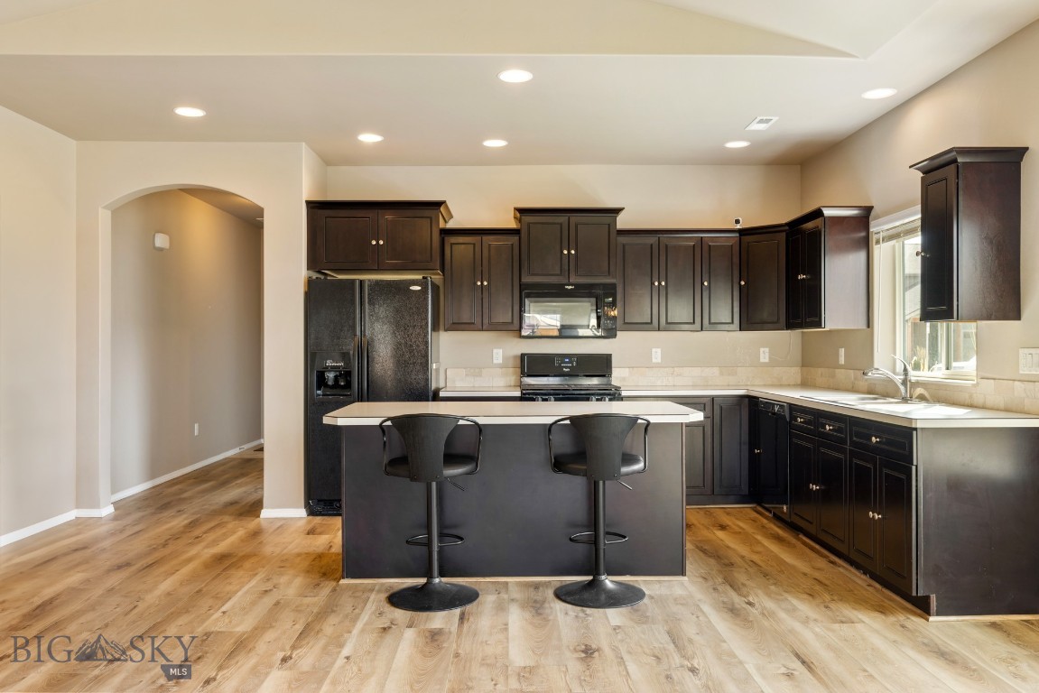 Bozeman, Montana 59718, United States, 3 Bedrooms Bedrooms, ,2 BathroomsBathrooms,Residential,Contingent,113999