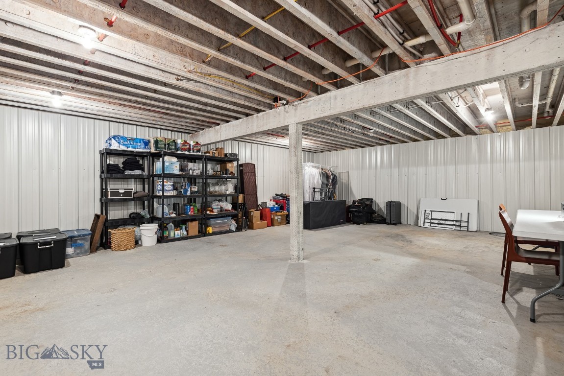 Bozeman, Montana 59715, United States, 5 Bedrooms Bedrooms, ,5 BathroomsBathrooms,Residential,Active,44002