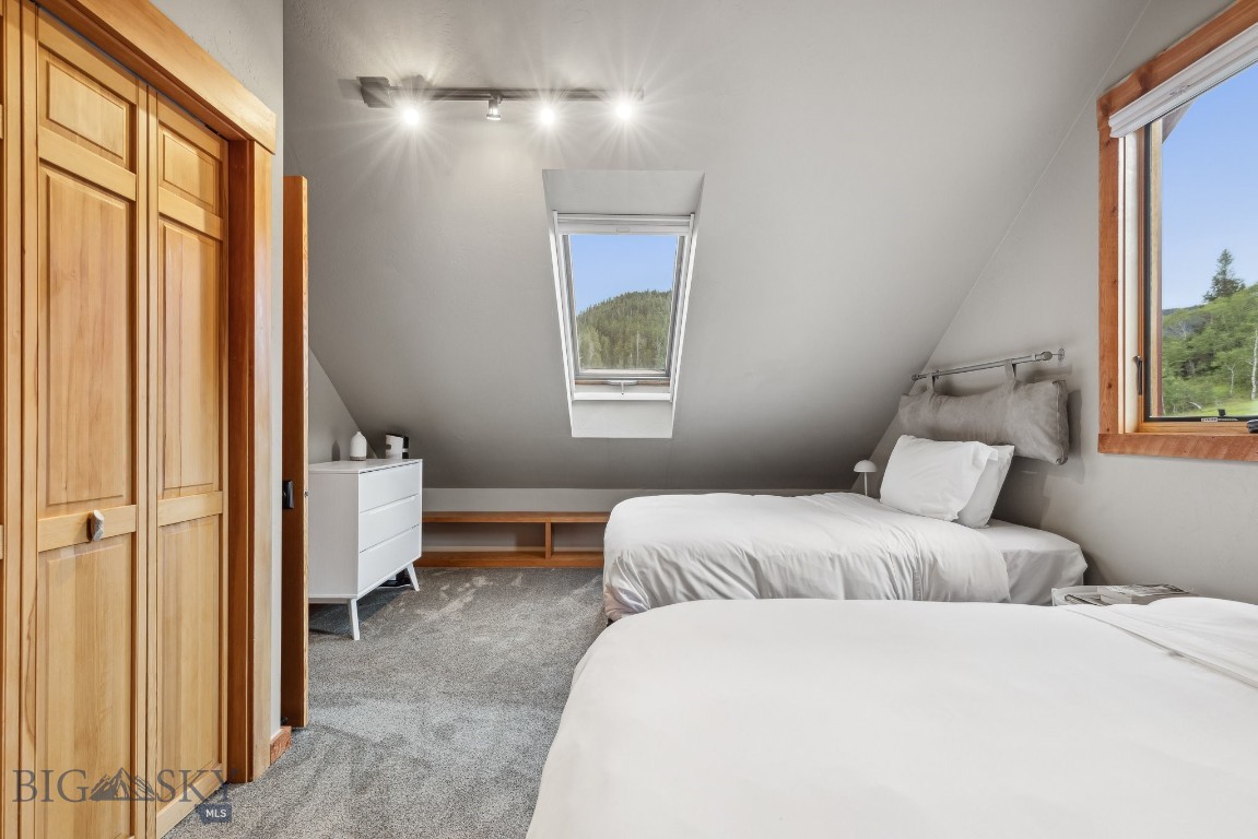 Bozeman, Montana 59715, United States, 5 Bedrooms Bedrooms, ,5 BathroomsBathrooms,Residential,Active,44002