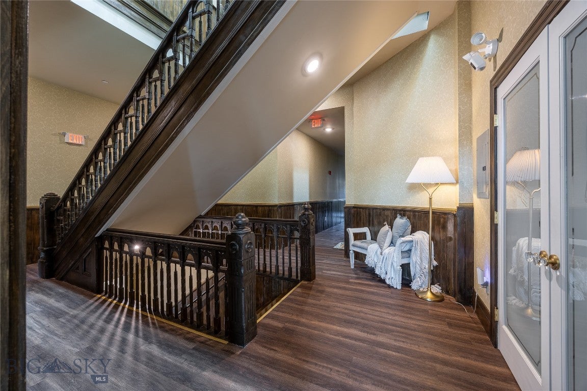 140 W Park