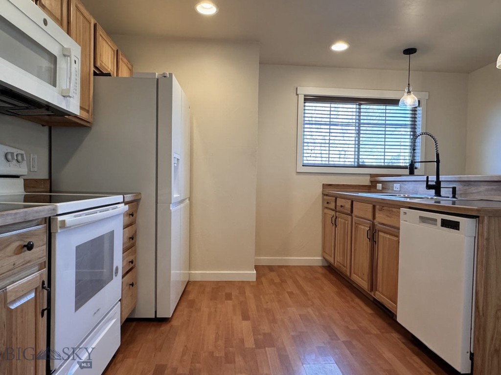 Falcon Hollow - Residential