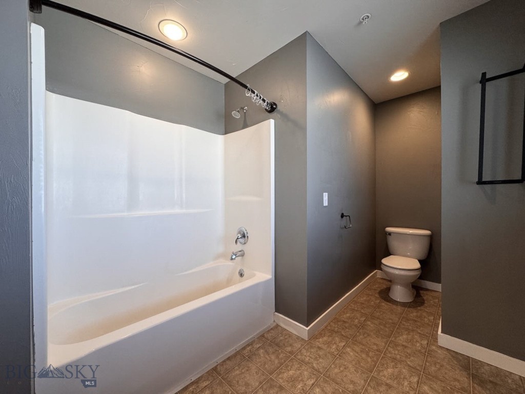 Falcon Hollow - Residential