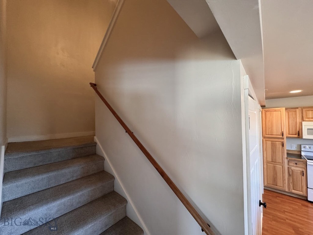 Falcon Hollow - Residential