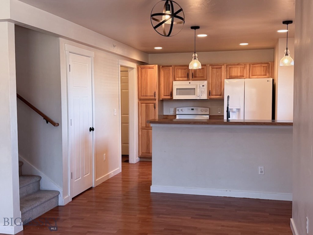 Falcon Hollow - Residential