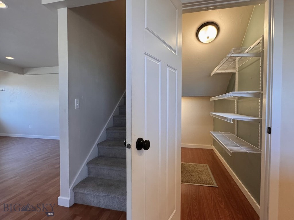 Falcon Hollow - Residential