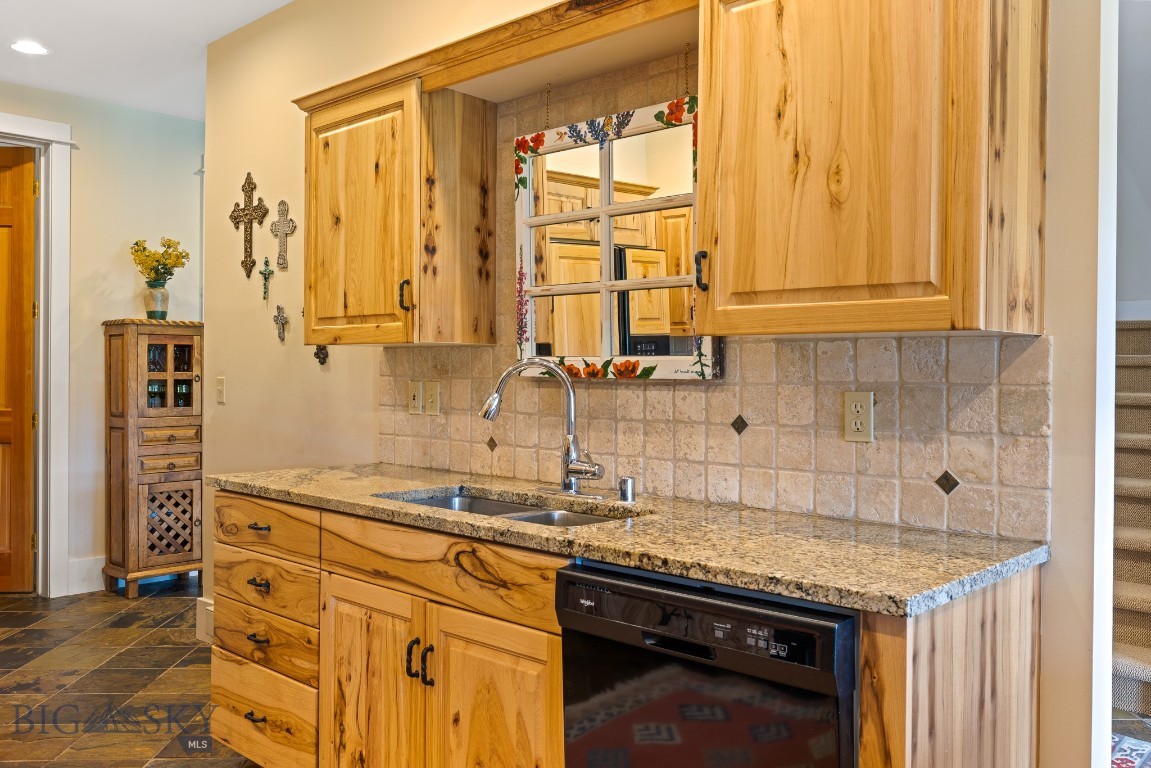 Crail Creek Club Condos - Residential
