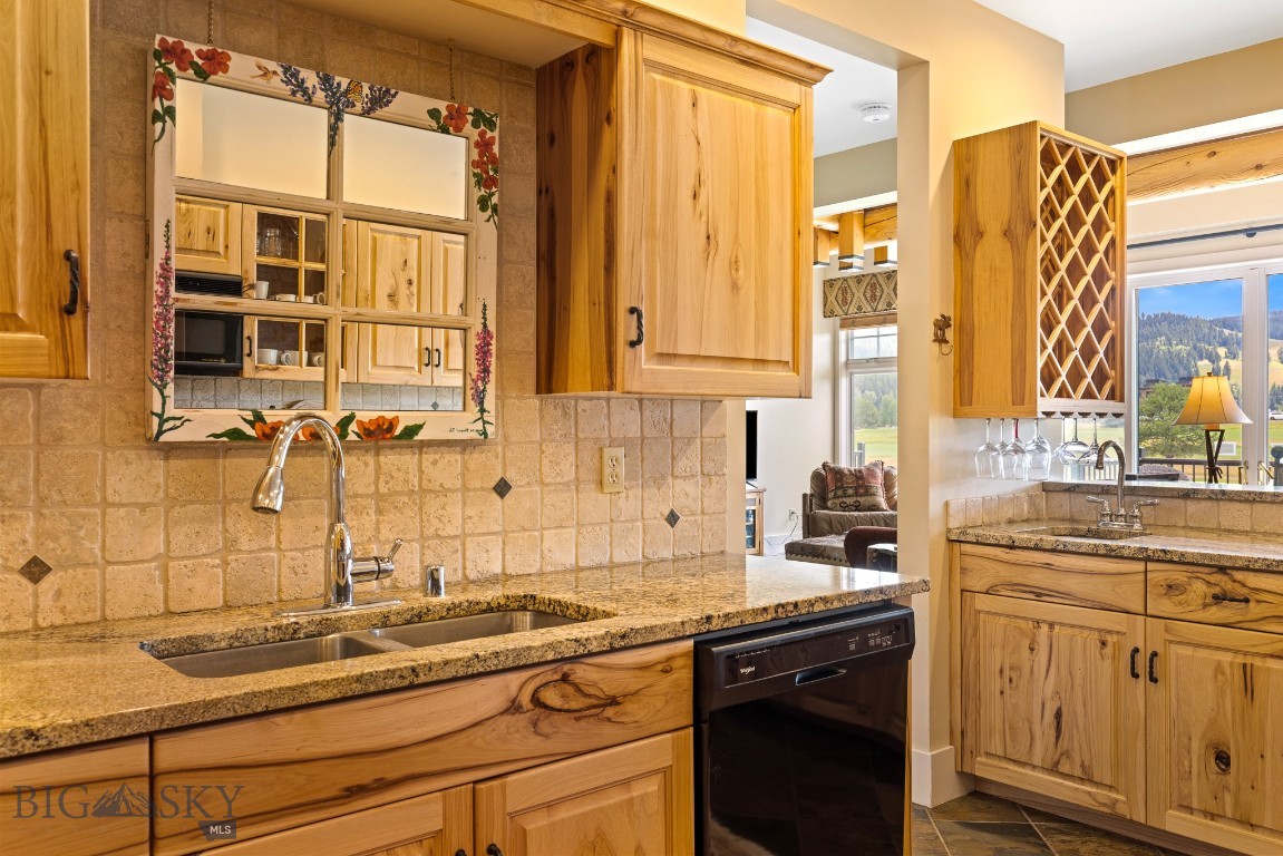 Crail Creek Club Condos - Residential