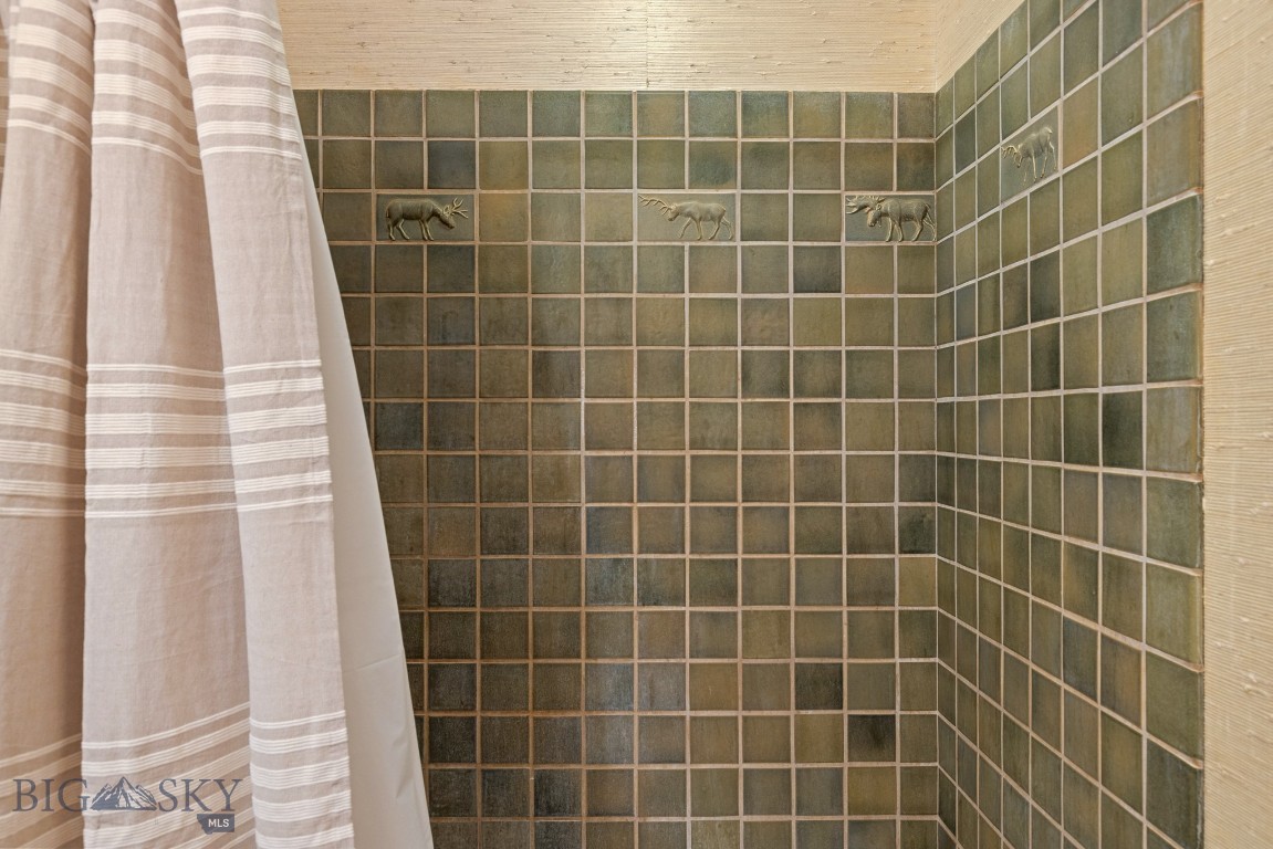 Crail Creek Club Condos - Residential