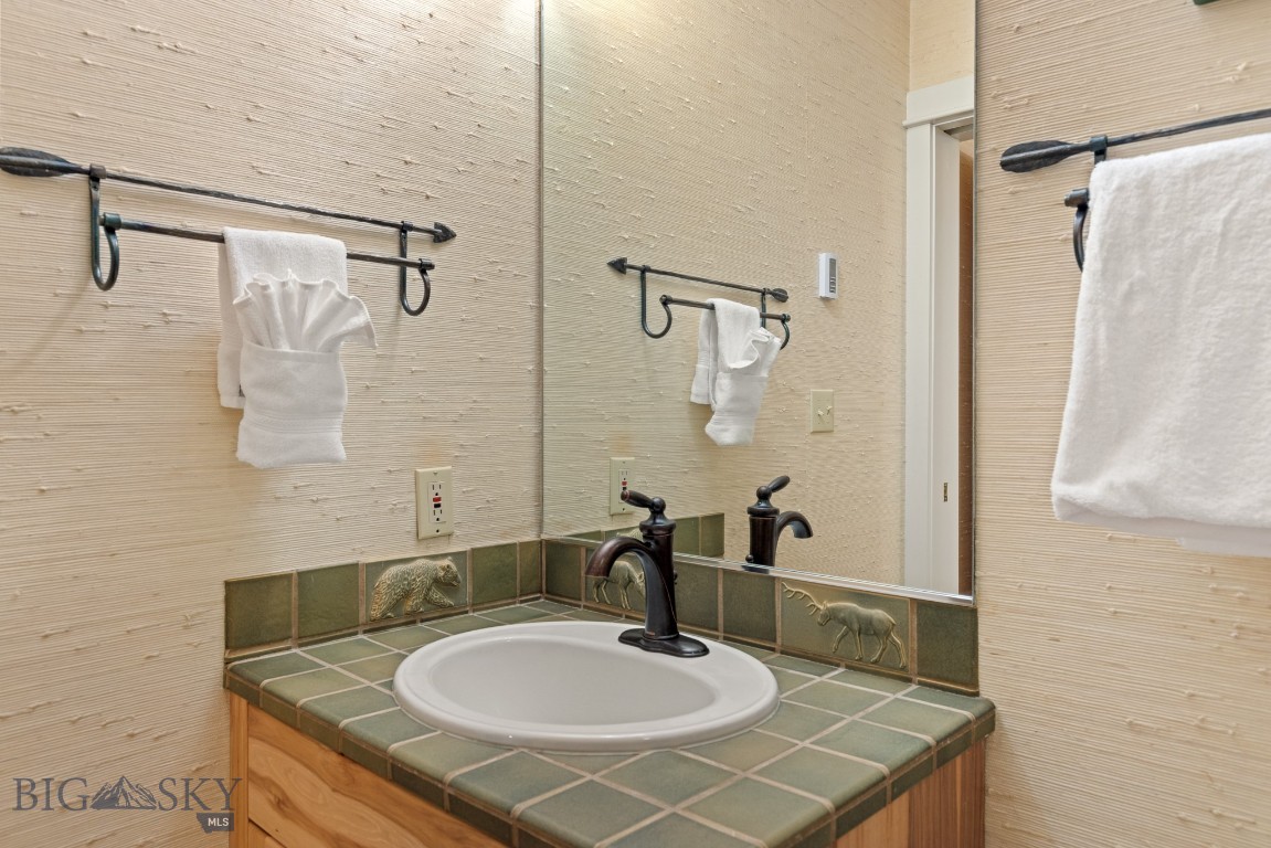 Crail Creek Club Condos - Residential
