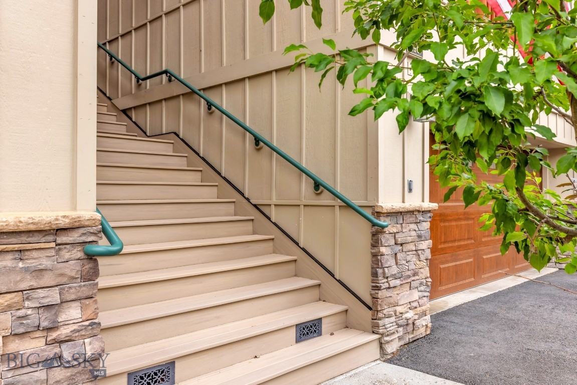 Crail Creek Club Condos - Residential