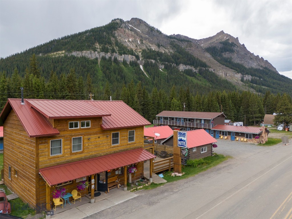 High Country Motel in the heart of Cooke City Montana and 4 miles from Yellowstone National Park. Owner pride is apparent in this well-kept and updated property with a stellar reputation, open year around. Property includes 4 cabins, 9 guest rooms, 2 guest suites, office and grocery & gift shop, 2-bedroom living quarters above the office.