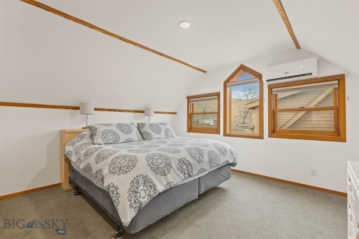 Solar Mountain - Residential