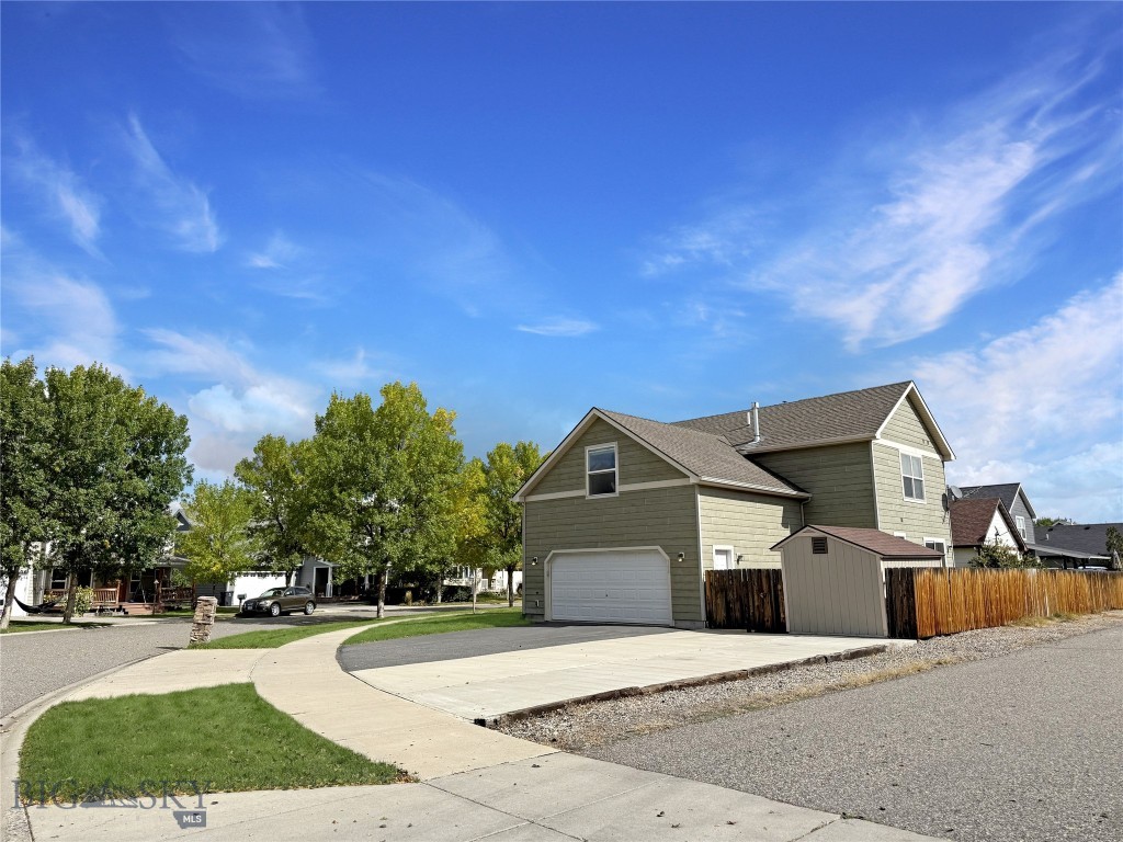River Rock and Royal Village - Residential