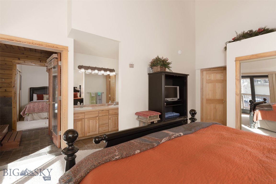 Beaverhead Condos - Residential