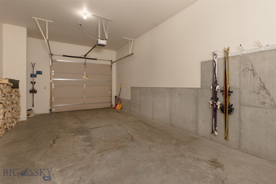 Beaverhead Condos - Residential