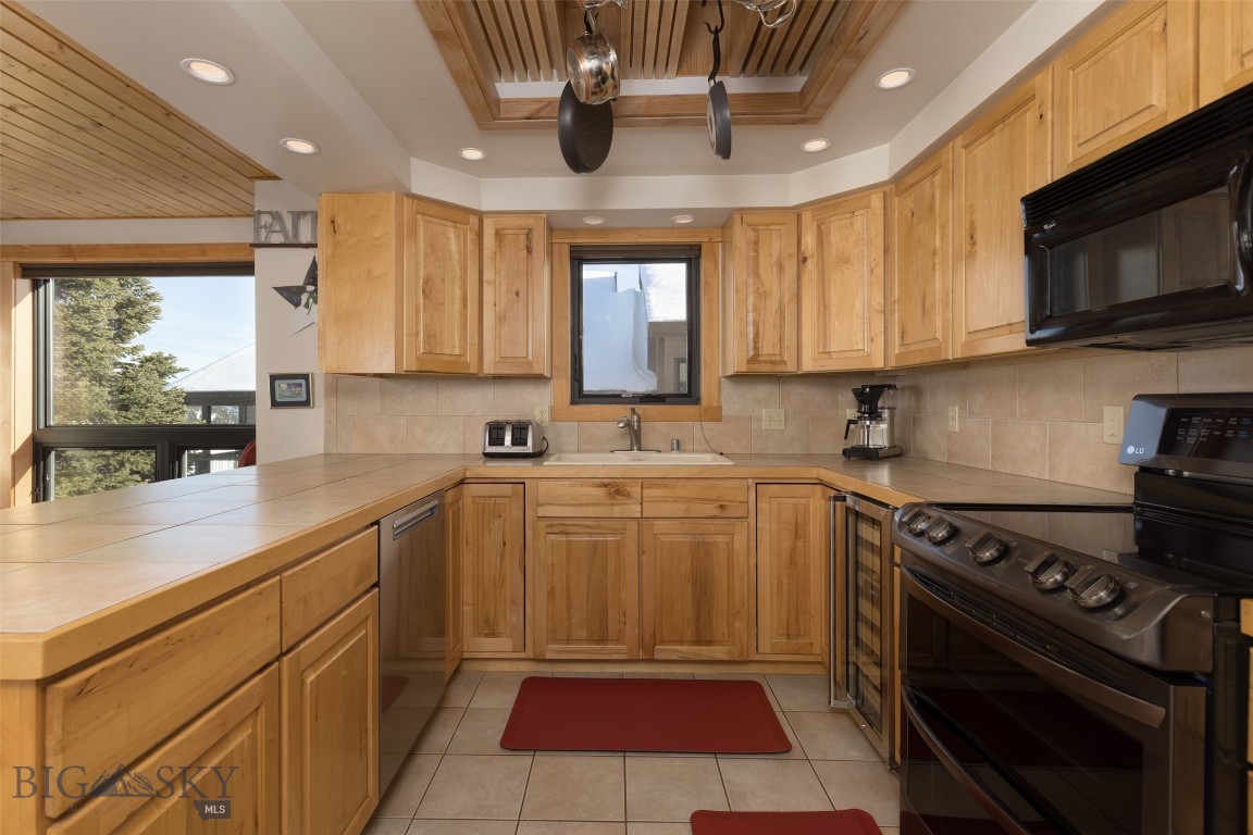 Beaverhead Condos - Residential