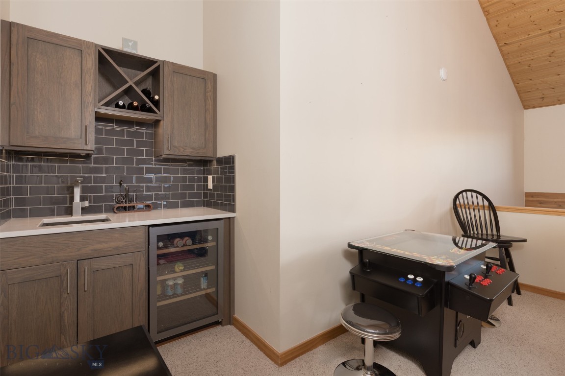 Beaverhead Condos - Residential