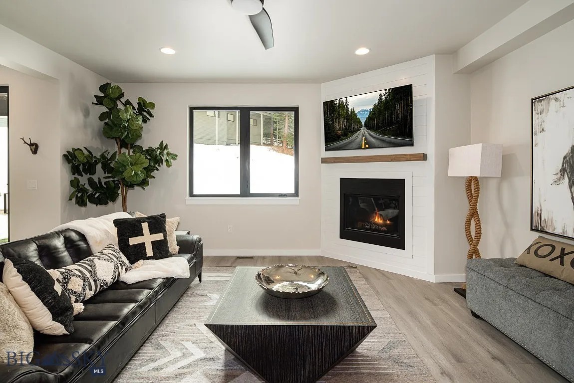 Big Sky Hidden Village Condo - Residential