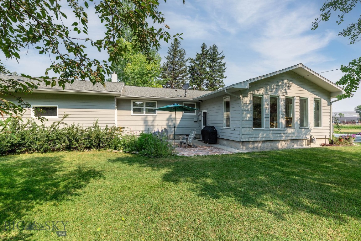 Manhattan, Montana 59741, United States, 5 Bedrooms Bedrooms, ,2 BathroomsBathrooms,Residential,Contingent,50414