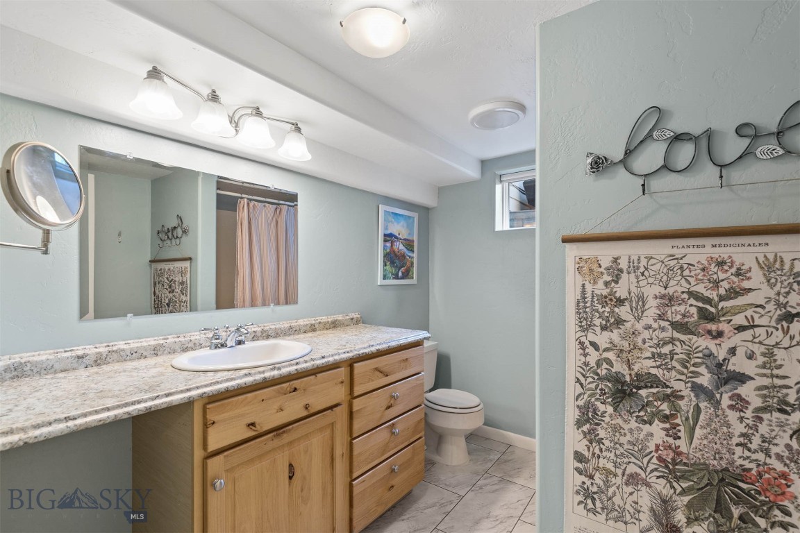 Manhattan, Montana 59741, United States, 5 Bedrooms Bedrooms, ,2 BathroomsBathrooms,Residential,Contingent,50414