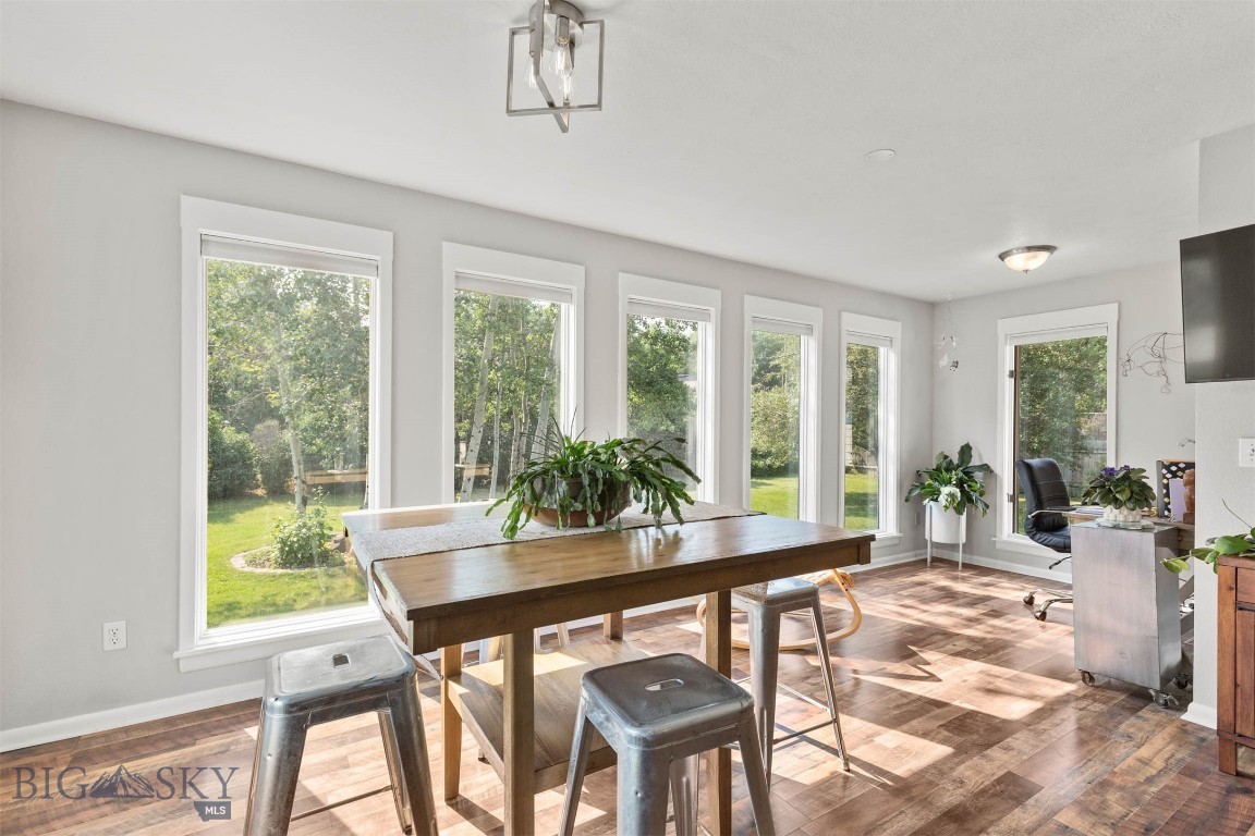 Manhattan, Montana 59741, United States, 5 Bedrooms Bedrooms, ,2 BathroomsBathrooms,Residential,Contingent,50414