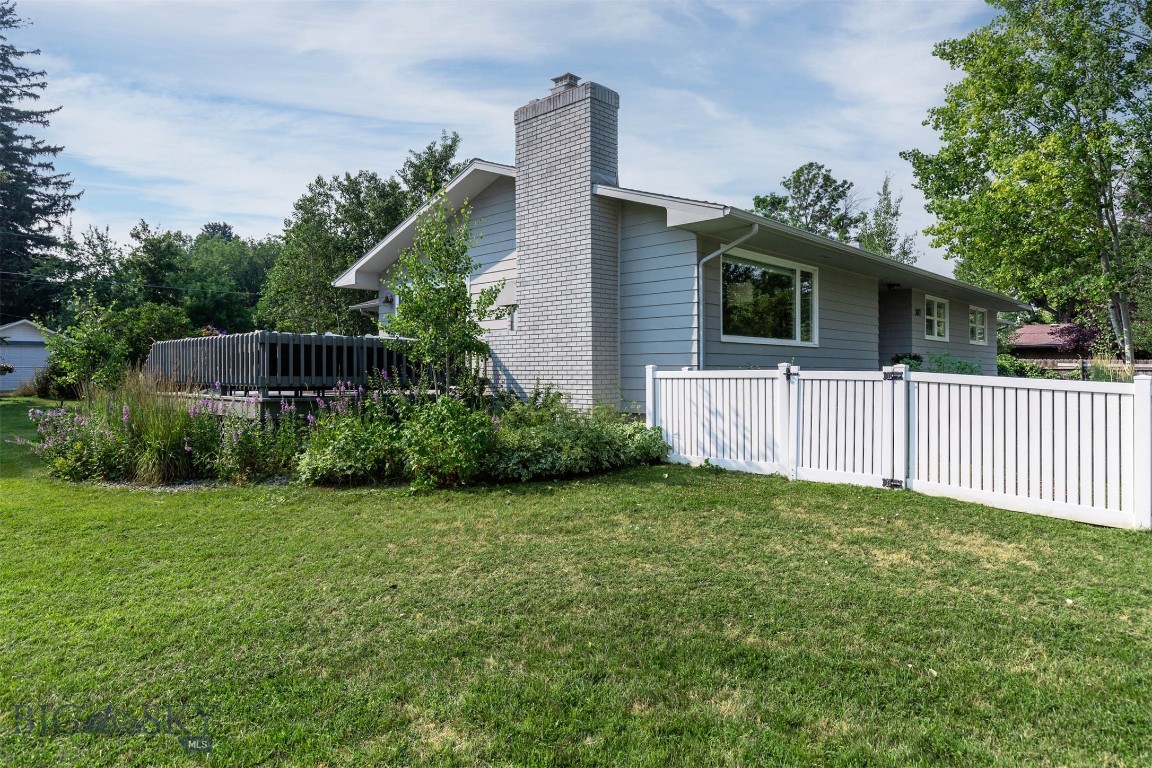 Manhattan, Montana 59741, United States, 5 Bedrooms Bedrooms, ,2 BathroomsBathrooms,Residential,Contingent,50414