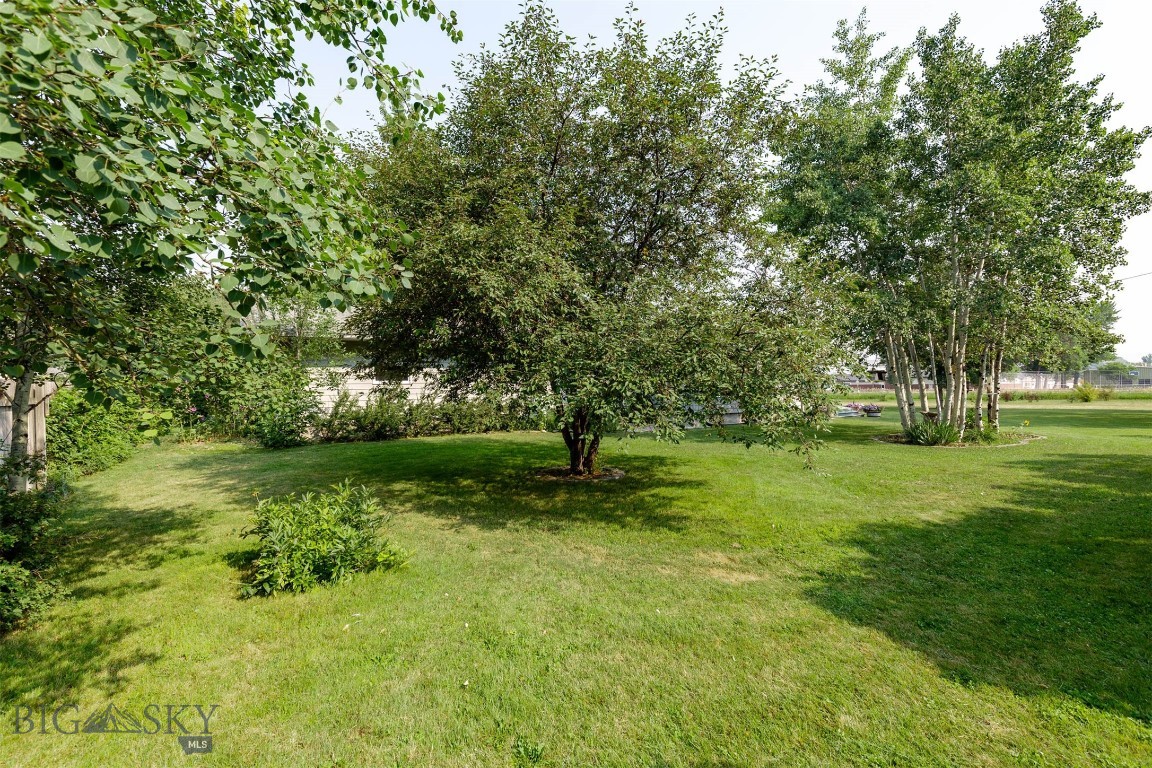 Manhattan, Montana 59741, United States, 5 Bedrooms Bedrooms, ,2 BathroomsBathrooms,Residential,Contingent,50414