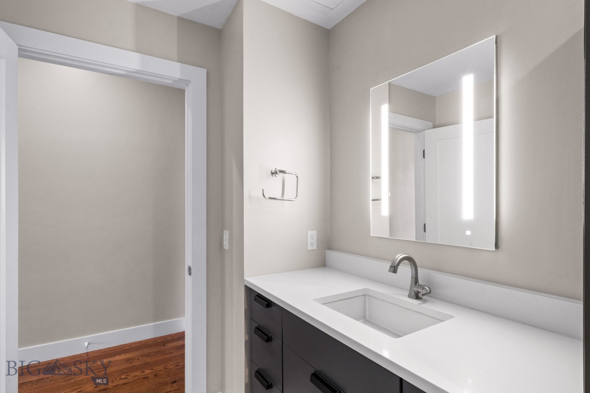 5 W Mendenhall Street 414