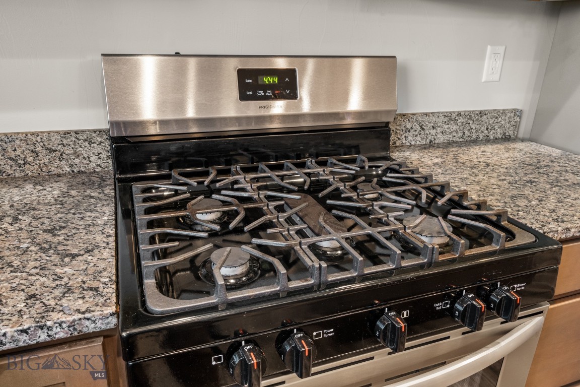 Belgrade, Montana 59714, United States, 3 Bedrooms Bedrooms, ,3 BathroomsBathrooms,Residential,Contingent,64922